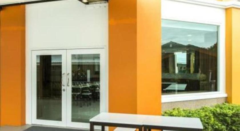 The Circle Hotel Buriram Ngoại thất bức ảnh